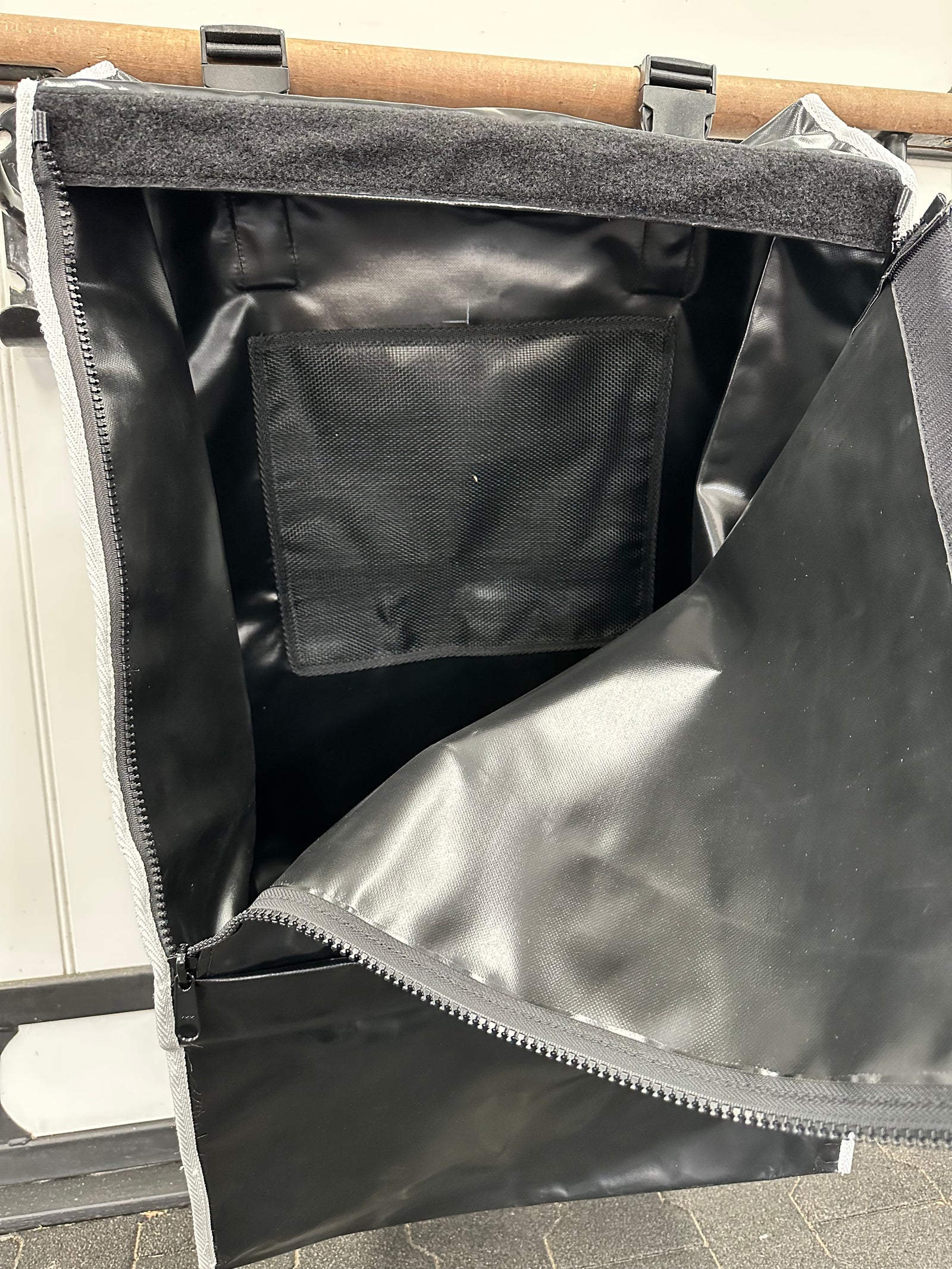 Deluxe Stable Bags